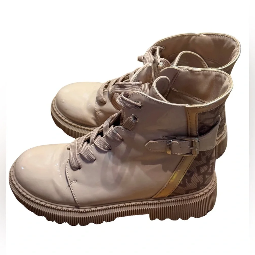 DKNY Girls Pink Metallic Combat Boots Size 1 |‎ Logo Streetwear Y2K